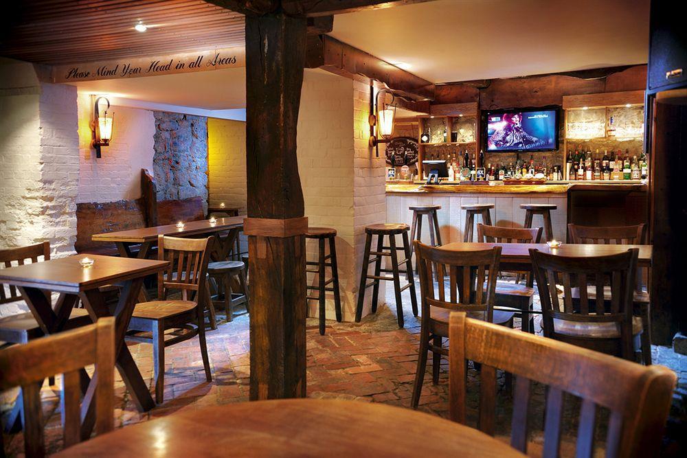 The Bear Hotel Devizes Exteriör bild