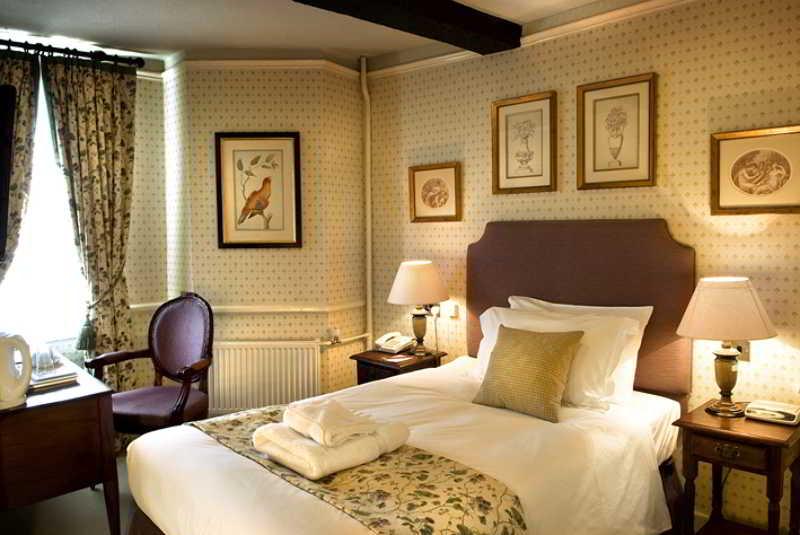 The Bear Hotel Devizes Exteriör bild