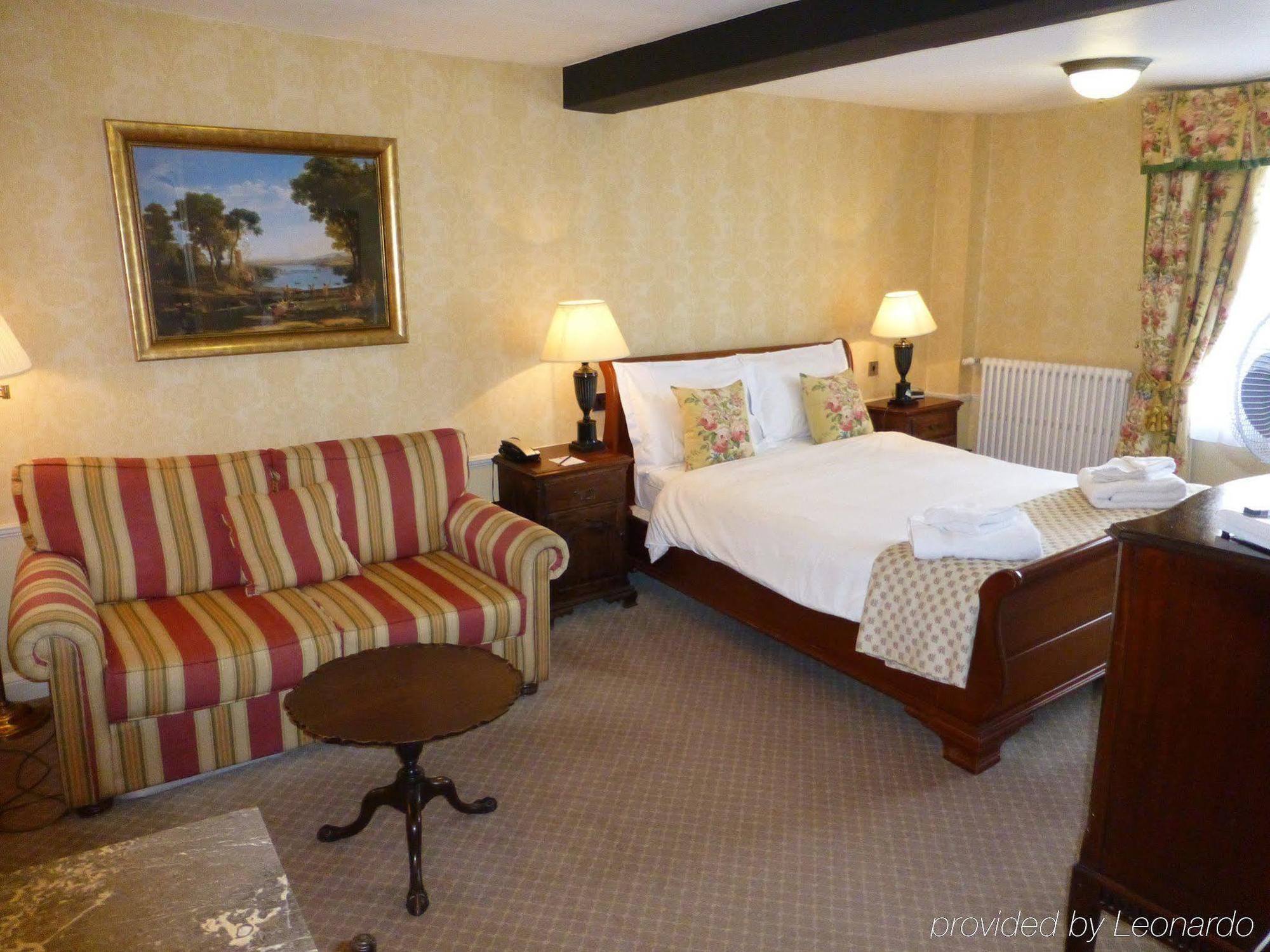 The Bear Hotel Devizes Exteriör bild