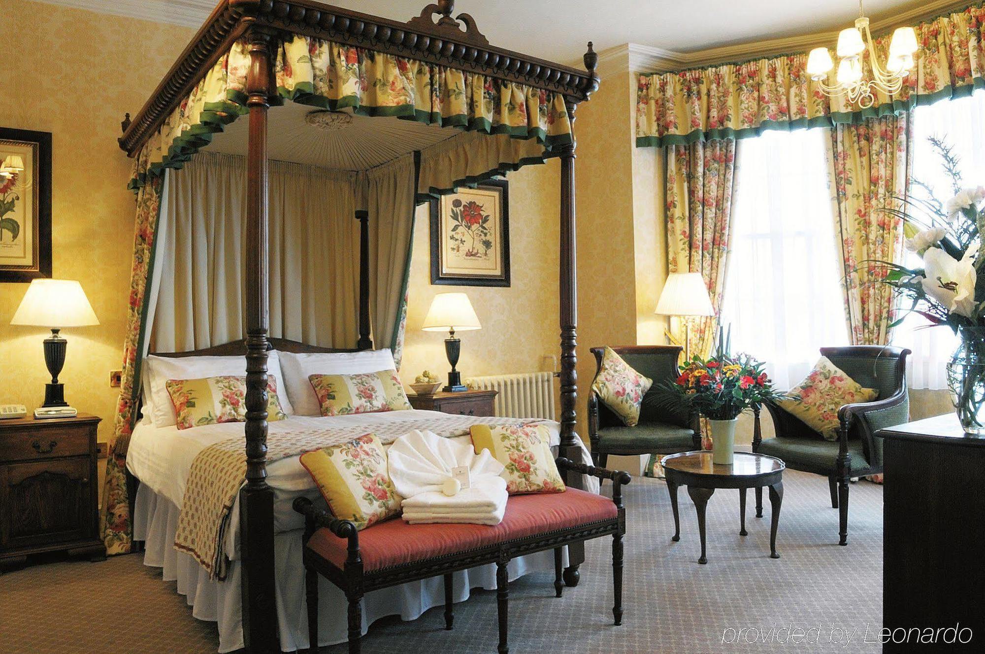 The Bear Hotel Devizes Rum bild