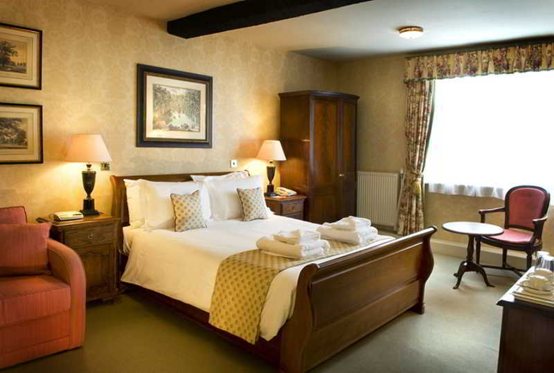 The Bear Hotel Devizes Exteriör bild